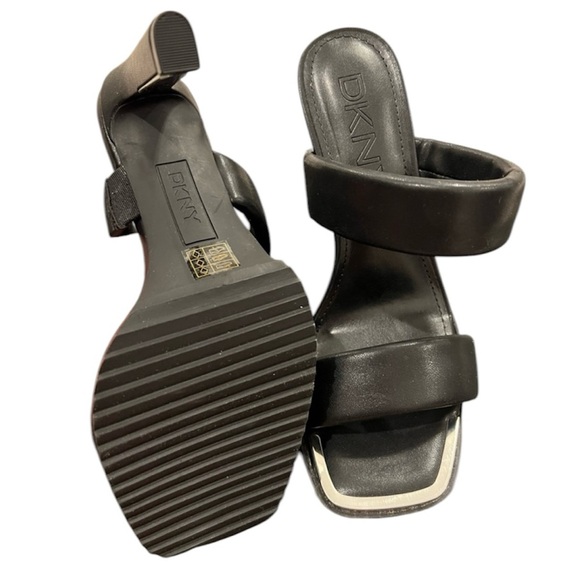 DKNY Ralia Black Puff Strap Metal Detail Square Toe Sandal Platform Heels - Picture 4 of 4